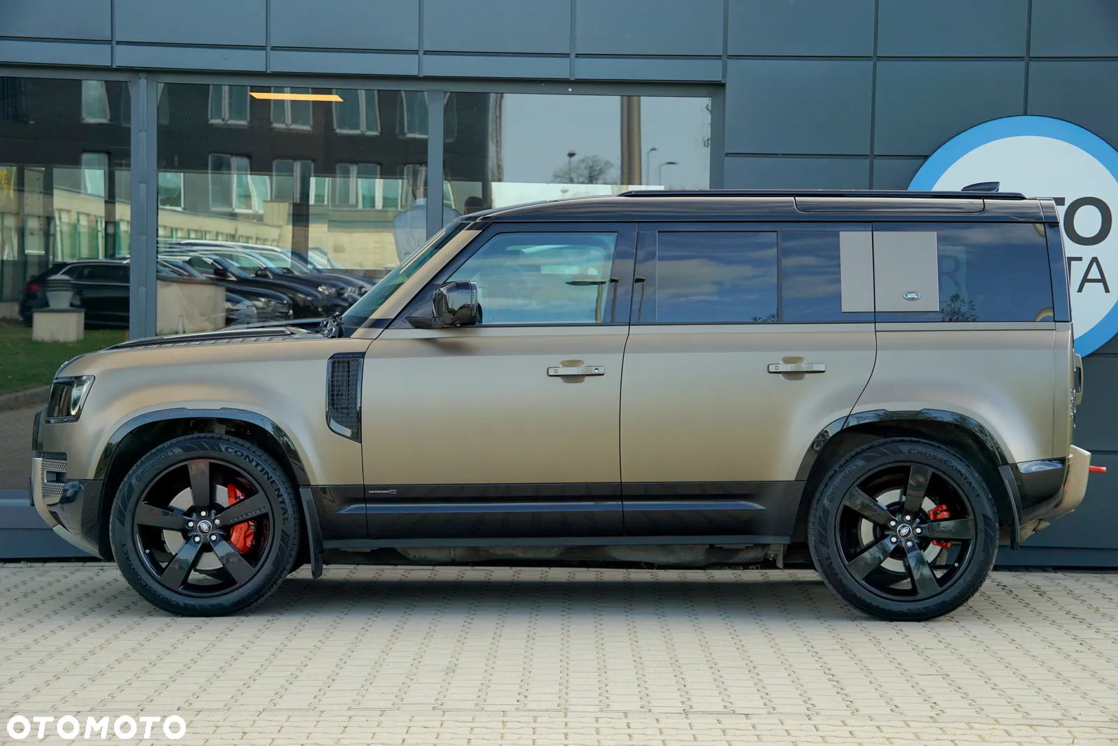 Land Rover Defender 110 P400 X - 9