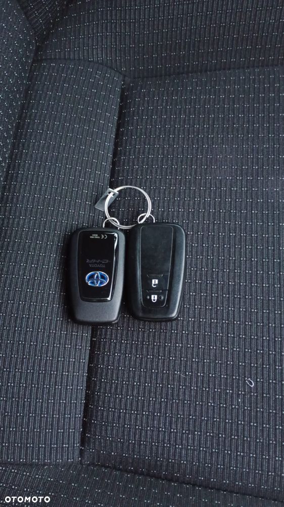 Toyota C-HR - 14