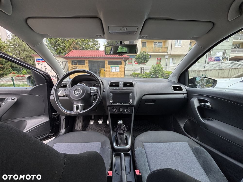 Volkswagen Polo 2011 photo 2