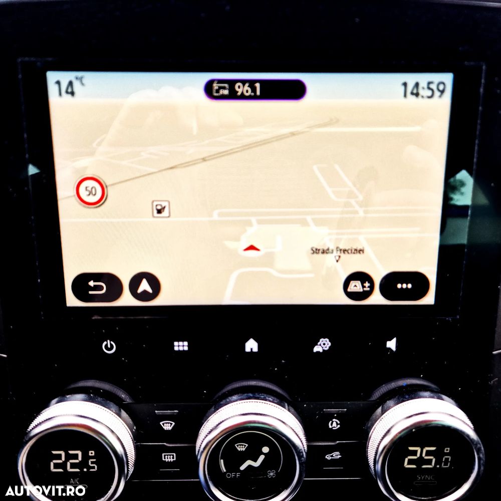 Renault Megane TCe 140 GPF Techno - 25