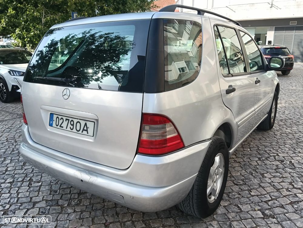 Mercedes-Benz ML 230 Standard - 4