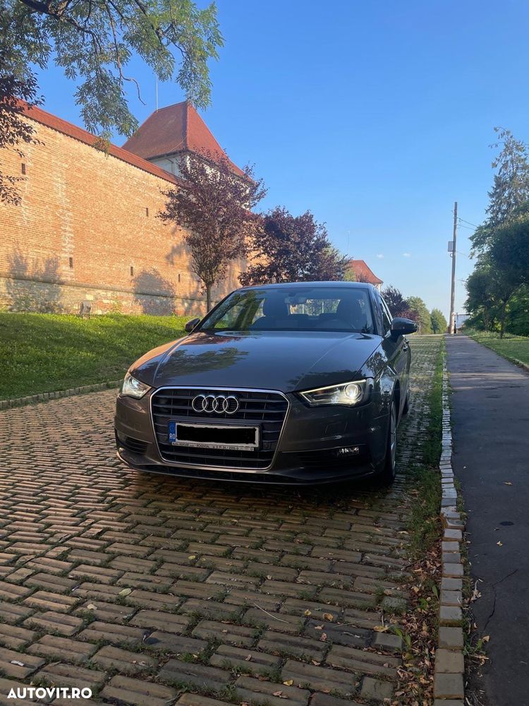 Audi A3 Sportback 1.6 TDI clean Stronic Ambition - 1