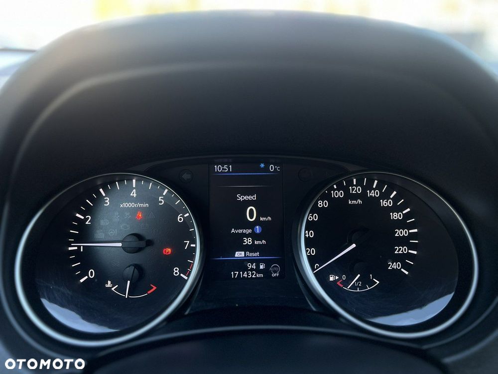 Nissan Qashqai 1.3 DIG-T N-Connecta EU6d - 31