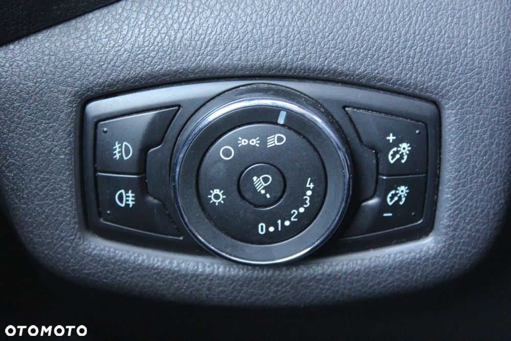 Ford Tourneo Connect 1.6 TDCi Titanium - 20