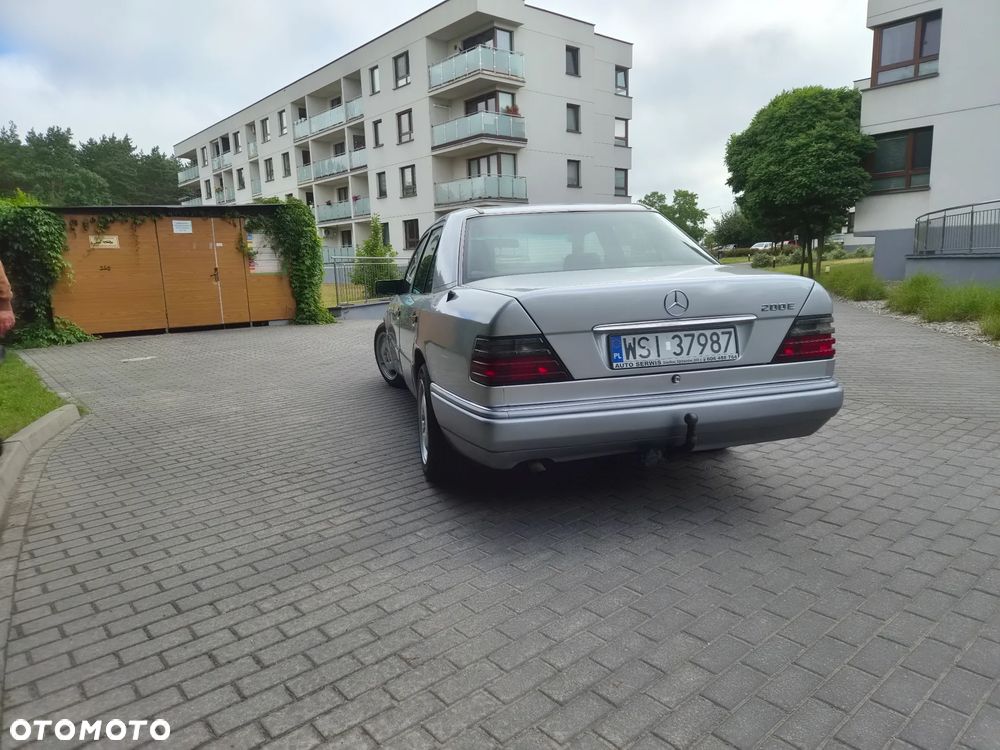 Mercedes-Benz W124 (1984-1993) - 2