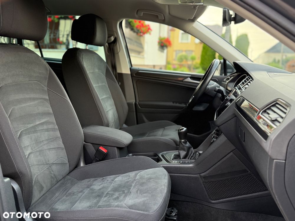 Volkswagen Tiguan 1.5 TSI ACT OPF Comfortline - 16