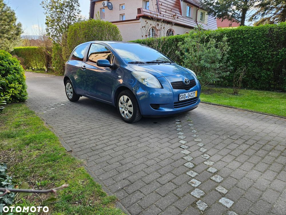 Toyota Yaris 1.0 Luna A/C - 19