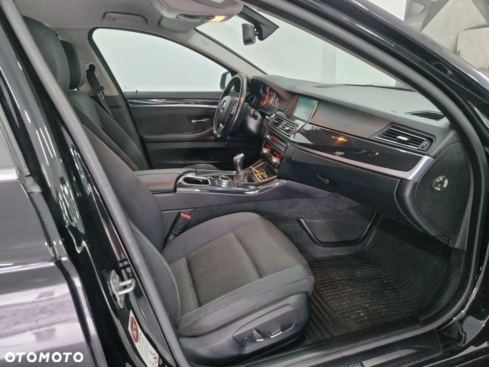BMW Seria 5 520d - 18