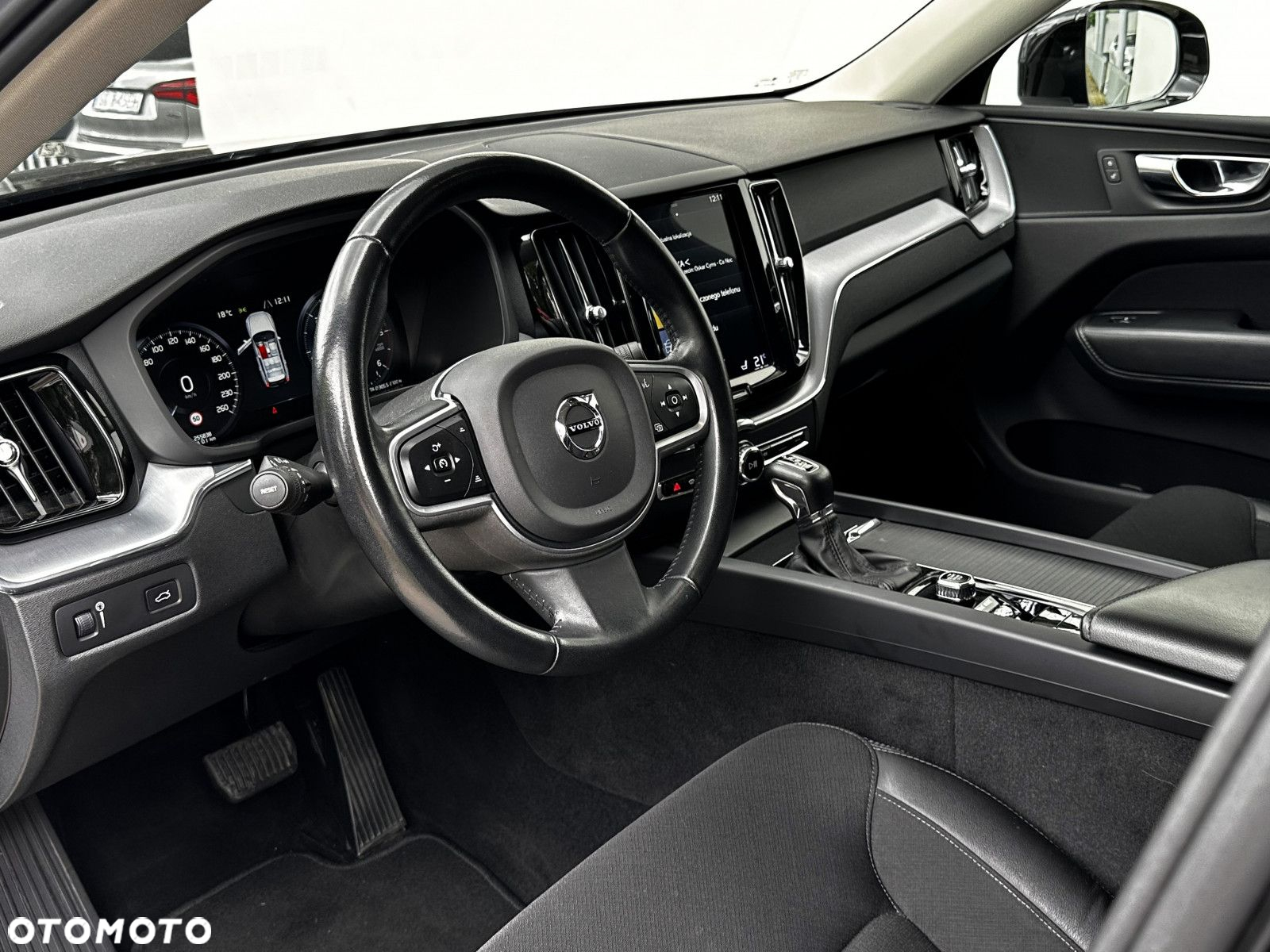 Volvo XC 60 - 24