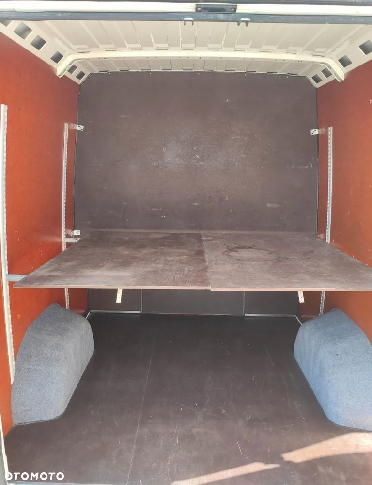 Peugeot Boxer 9 osób L3H2 - 3