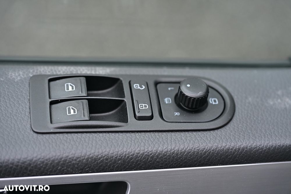 Volkswagen Multivan - 34