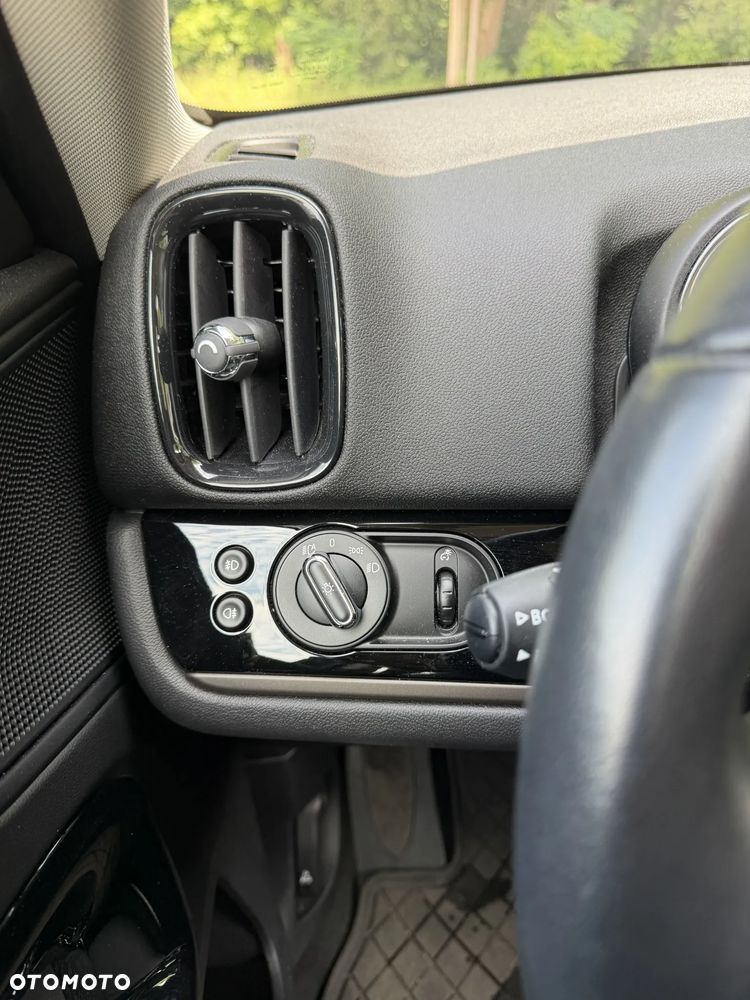 MINI Countryman Cooper Classic Trim - 31