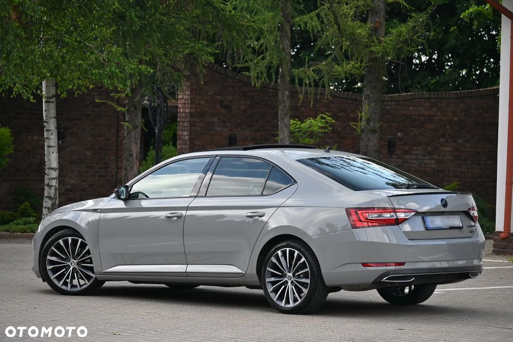 Skoda Superb 2.0 TDI 4x4 DSG Sportline - 21