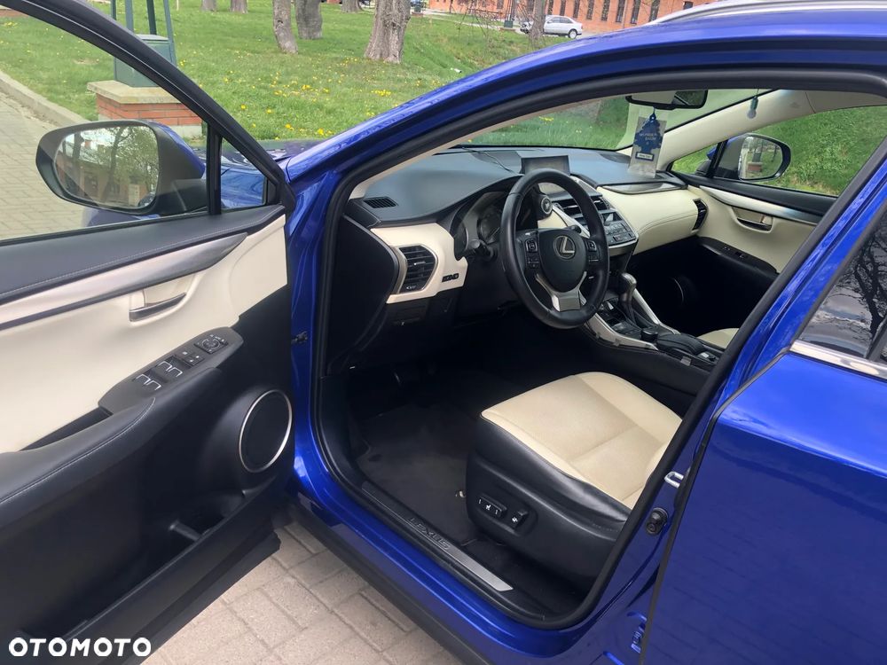 Lexus NX 200t AWD - 10