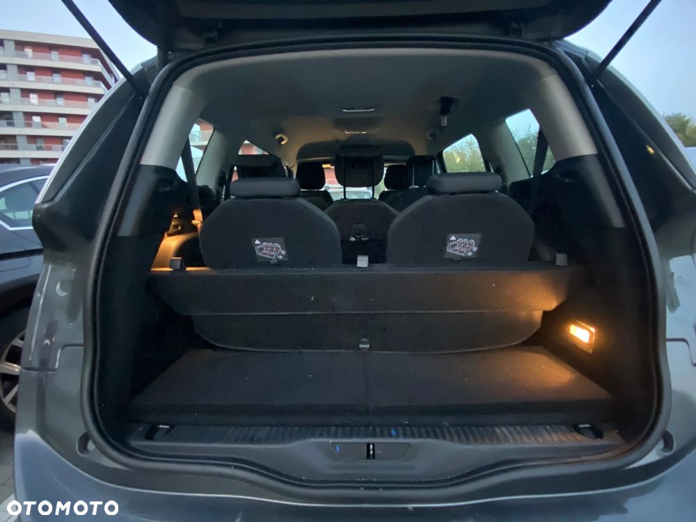 Citroën C4 Picasso - 10