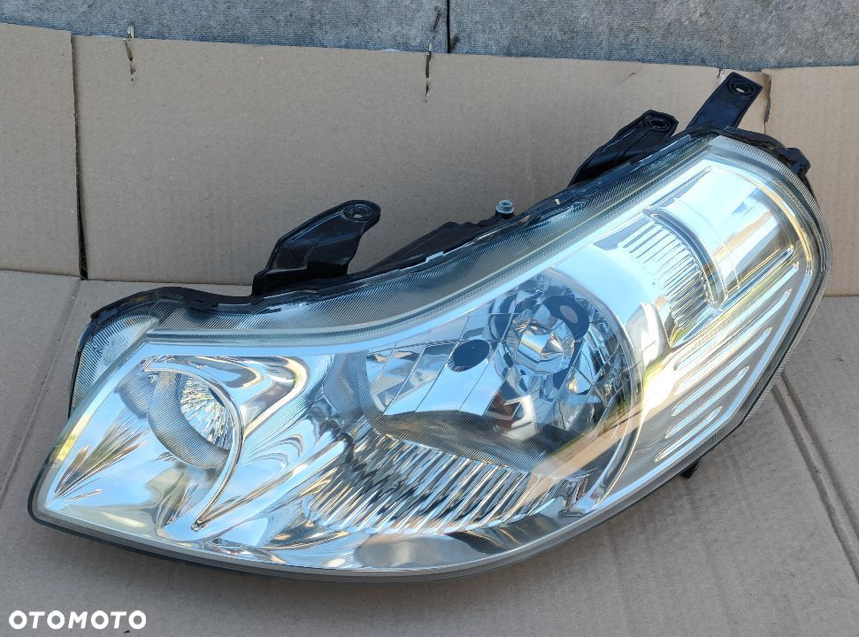 Reflektor lewy Lampa lewa Suzuki SX4 SX-4 Fiat Sedici VALEO - 1