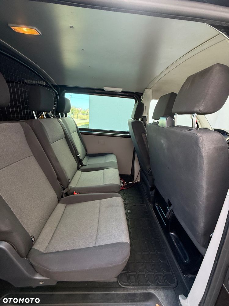 Volkswagen Transporter - 8