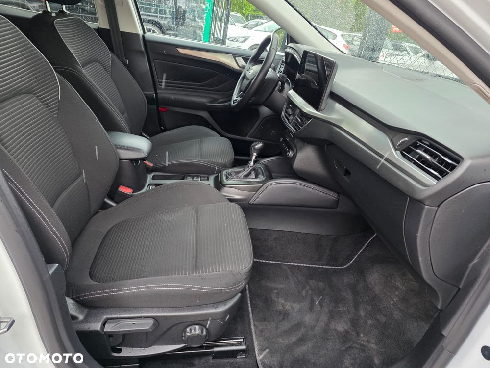 Ford Focus 1.5 EcoBlue STart-Stopp-System TITANIUM X - 21