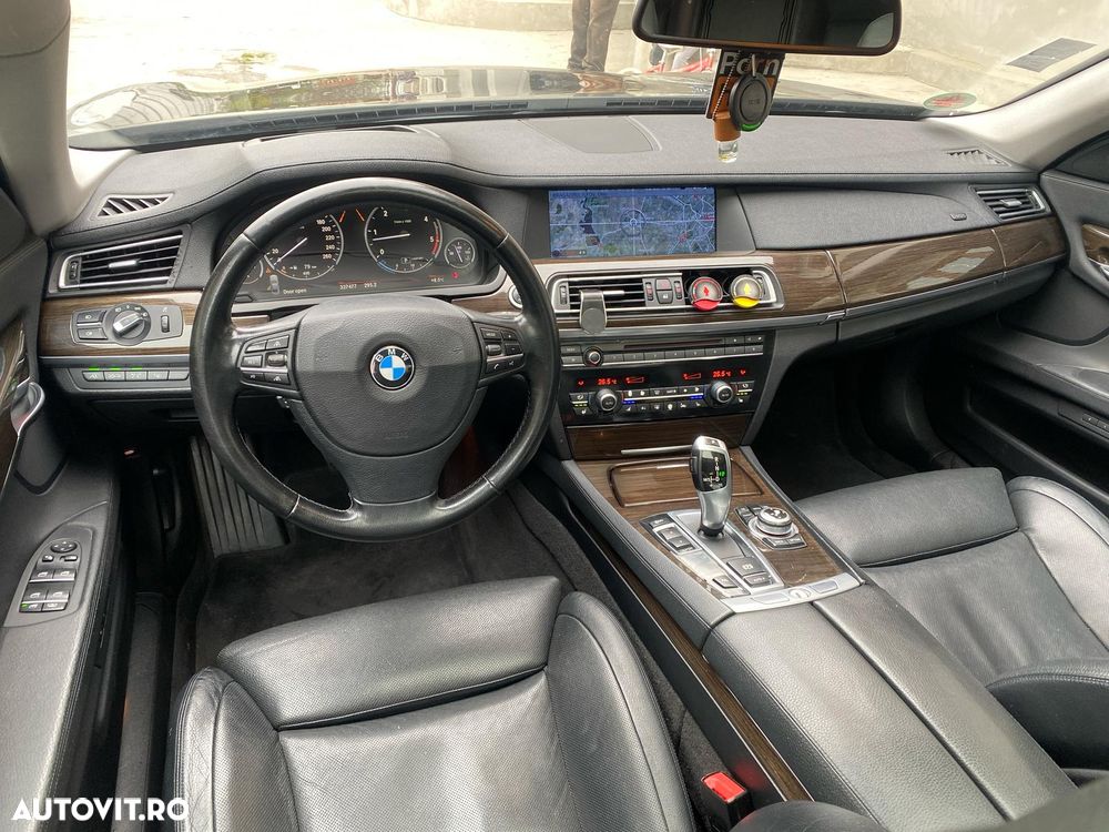 BMW Seria 7 730d - 10