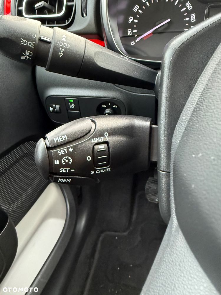 Citroën C3 Pure Tech 82 SHINE - 25