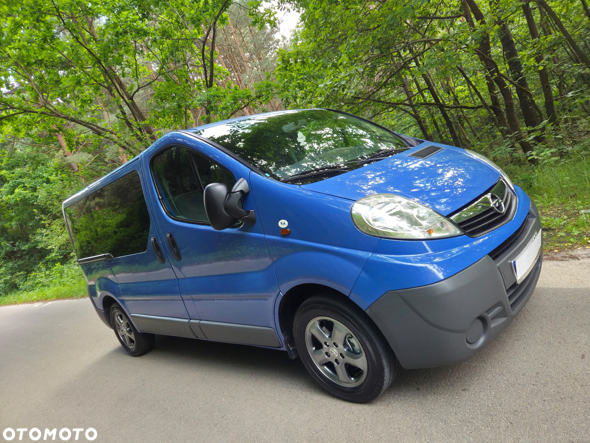 Opel Vivaro Tour Cosmo L1H1 - 2