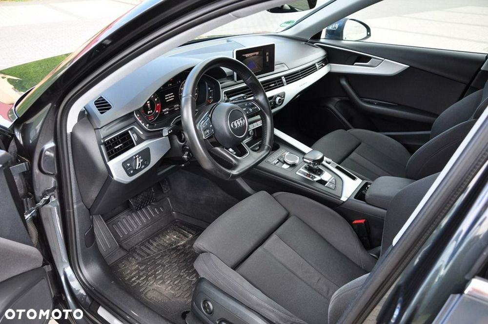 Audi A4 Avant - 30