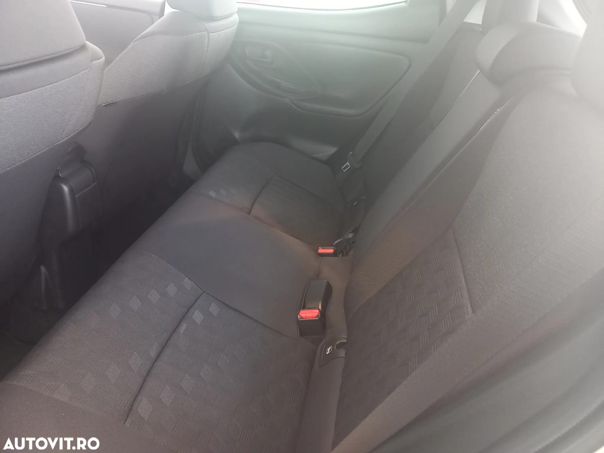 Toyota Yaris 1.5 VVT-i HSD Dynamic - 10