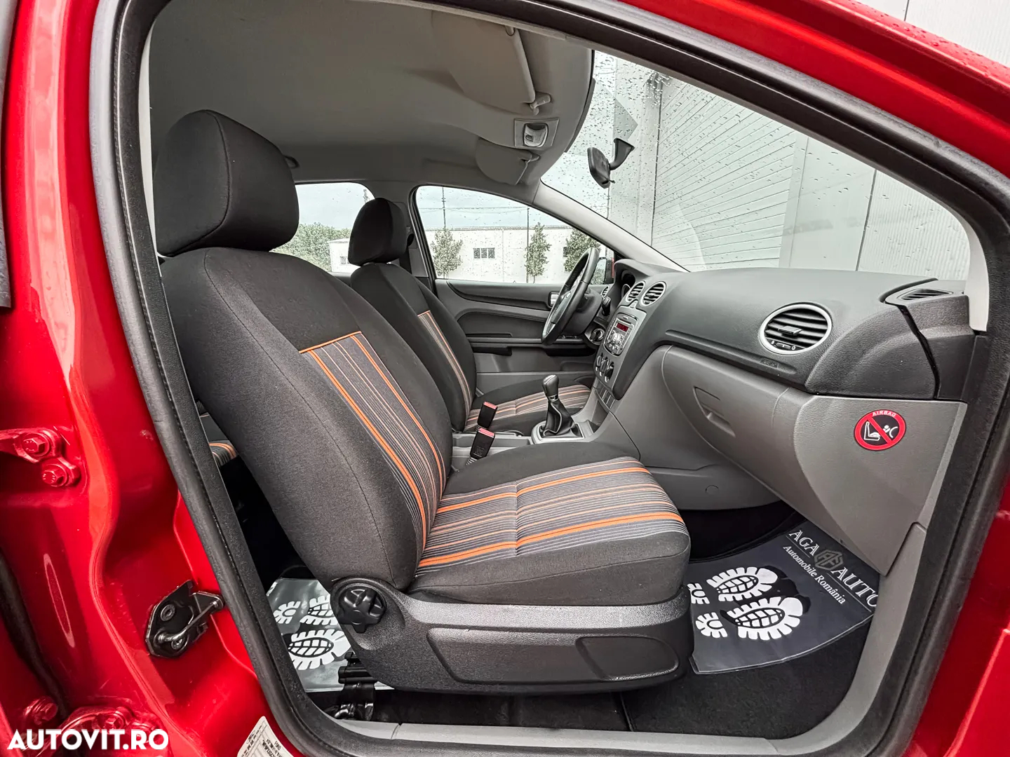 Ford Focus - 11