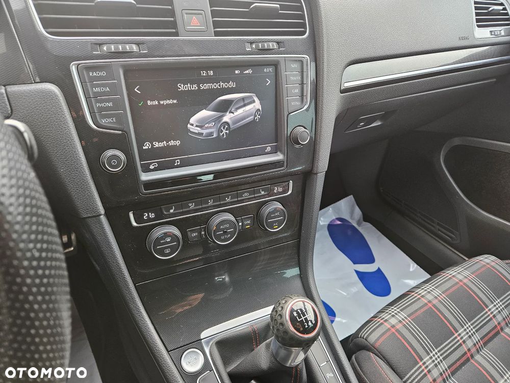 Volkswagen Golf GTI Performance BlueMotion Technology - 28
