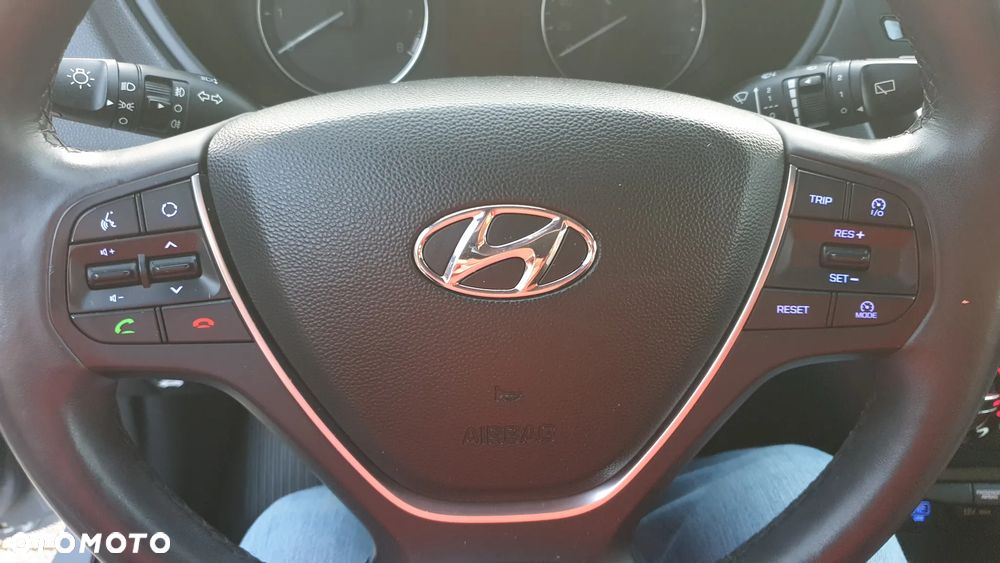 Hyundai i20 1.2 Intro Edition - 29