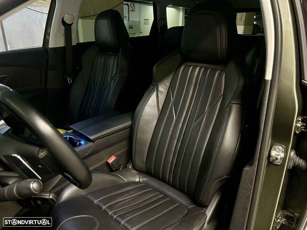 Peugeot 5008 1.2 PureTech Allure EAT8 - 56