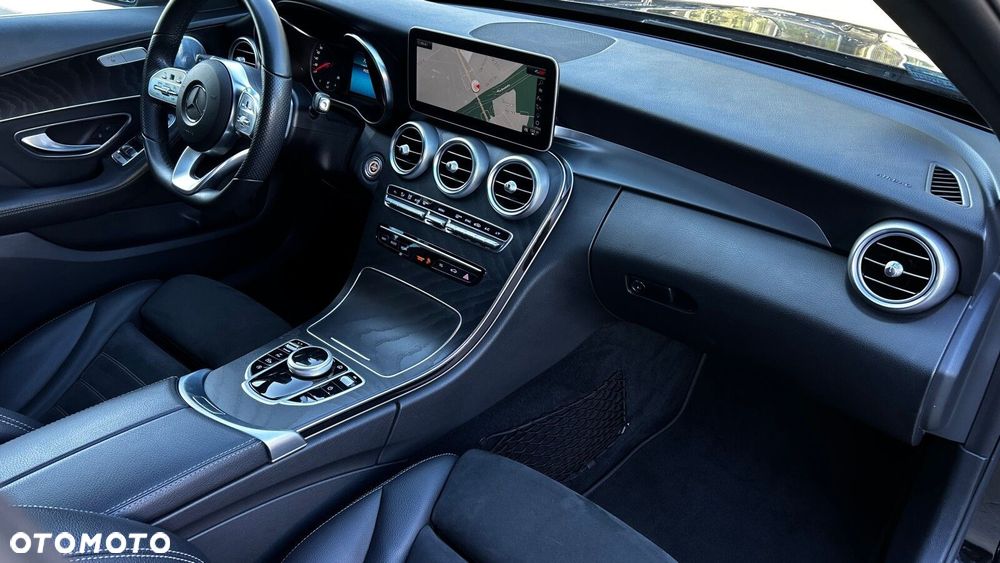 Mercedes-Benz Klasa C 200 9G-TRONIC - 22