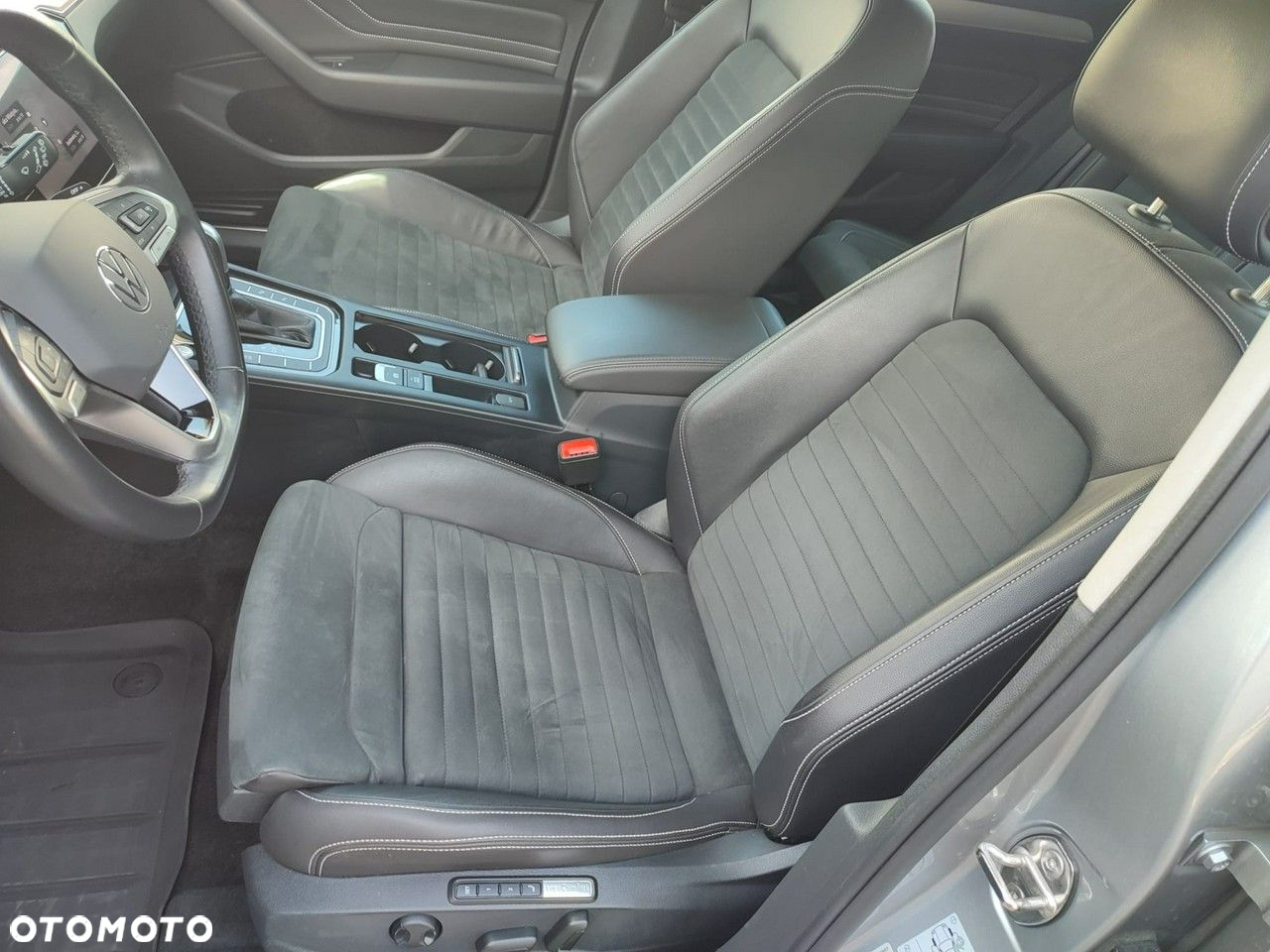 Volkswagen Passat - 10
