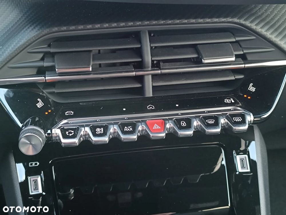 Peugeot 2008 PureTech 100 Allure S&S BVM6 - 18