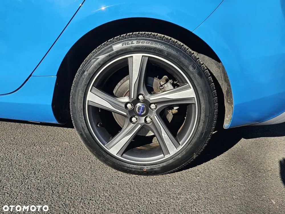 Volvo V40 D2 R-Design - 19