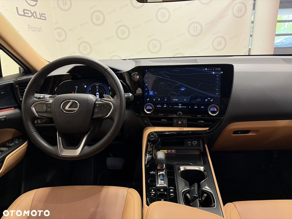 Lexus NX - 3