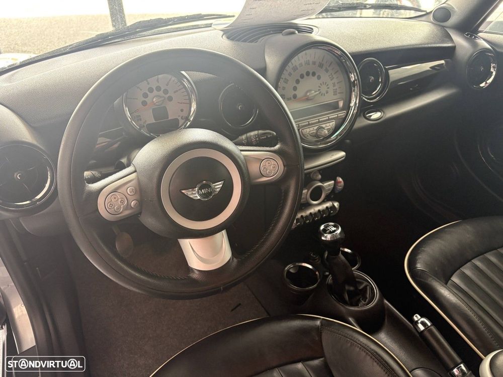 MINI 3 Portas Cooper D 50 Mayfair - 11