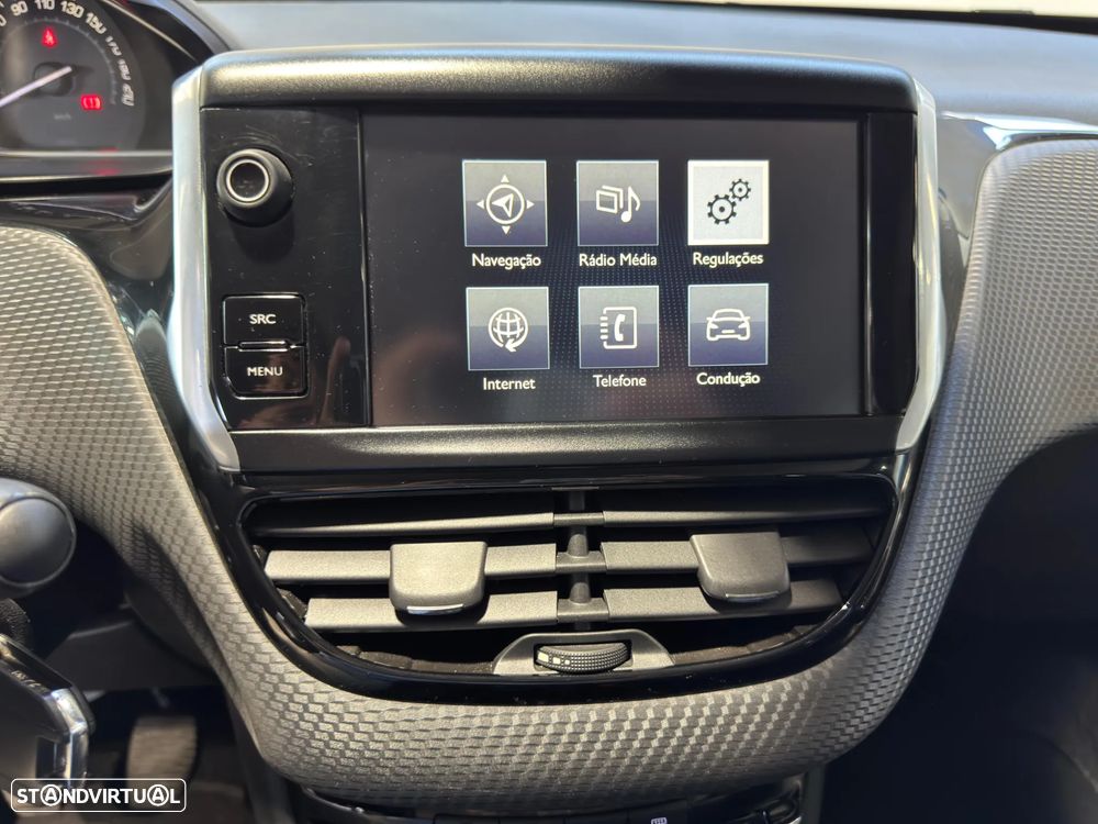 Peugeot 2008 1.2 PureTech Allure - 23