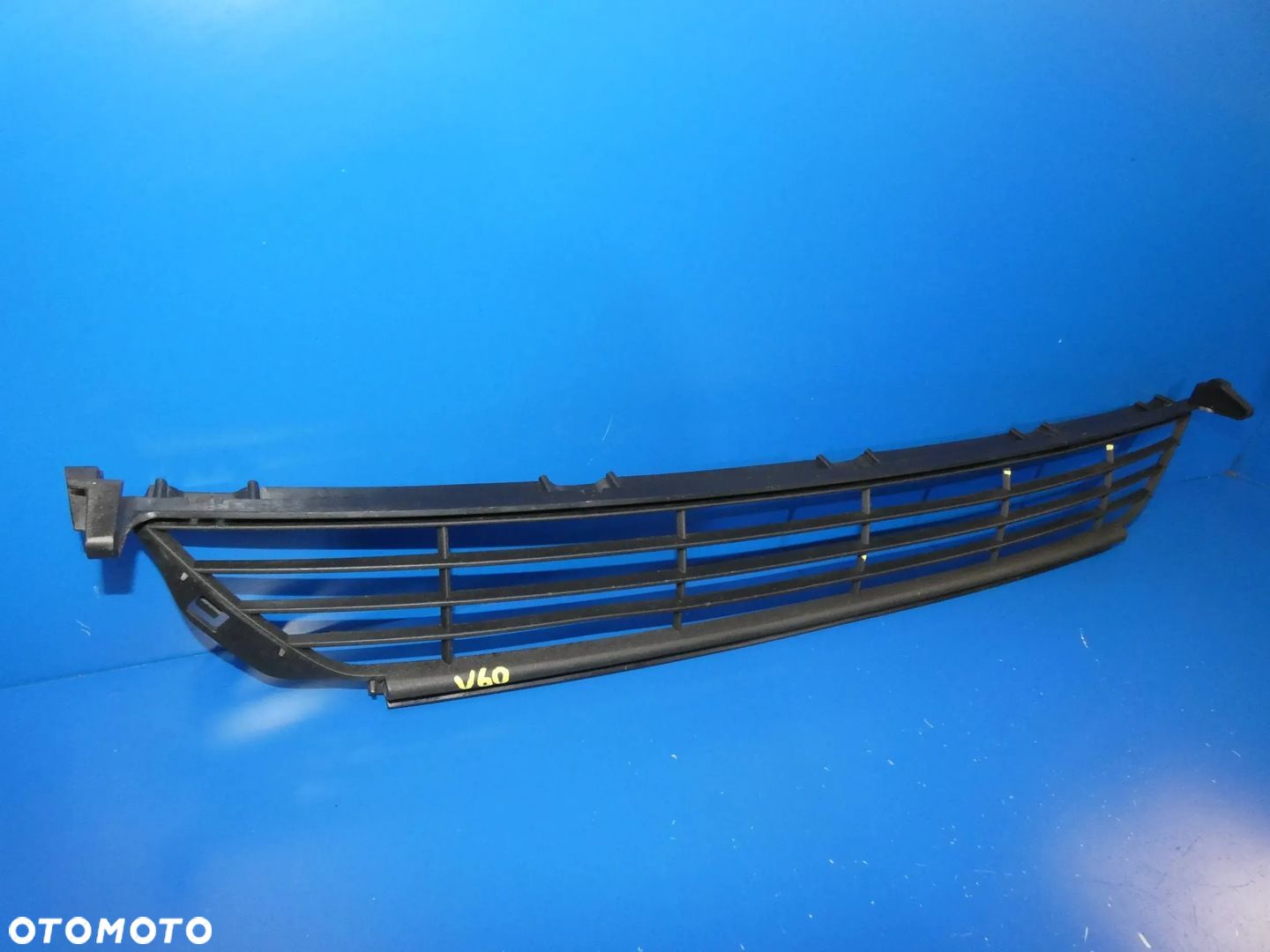 Volvo V60 S60 II R-DESIGN KRATKA ZDERZAKA PRZÓD - 1