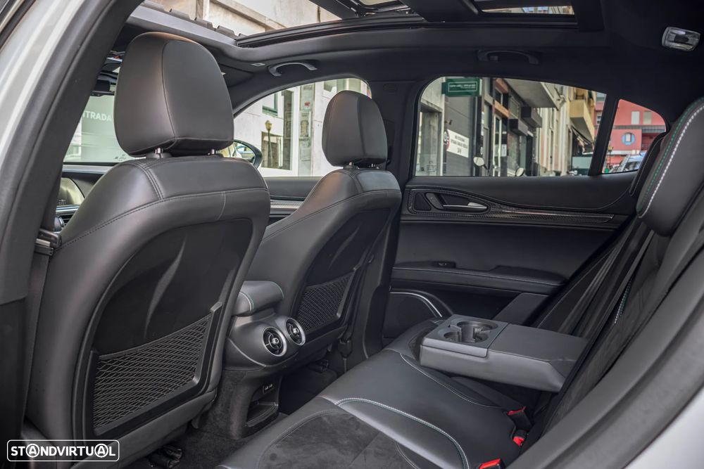 Alfa Romeo Stelvio 2.9 T Quadrifoglio Q4 — fotografia 40