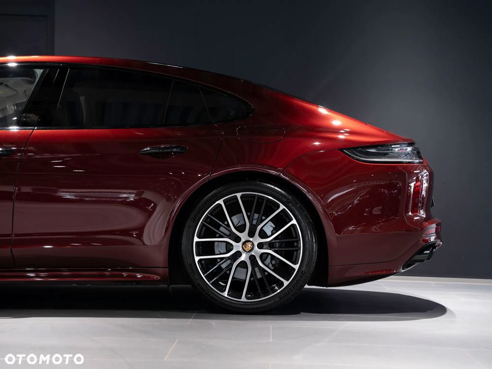 Porsche Panamera 4 E-Hybrid Platinum Edition - 12