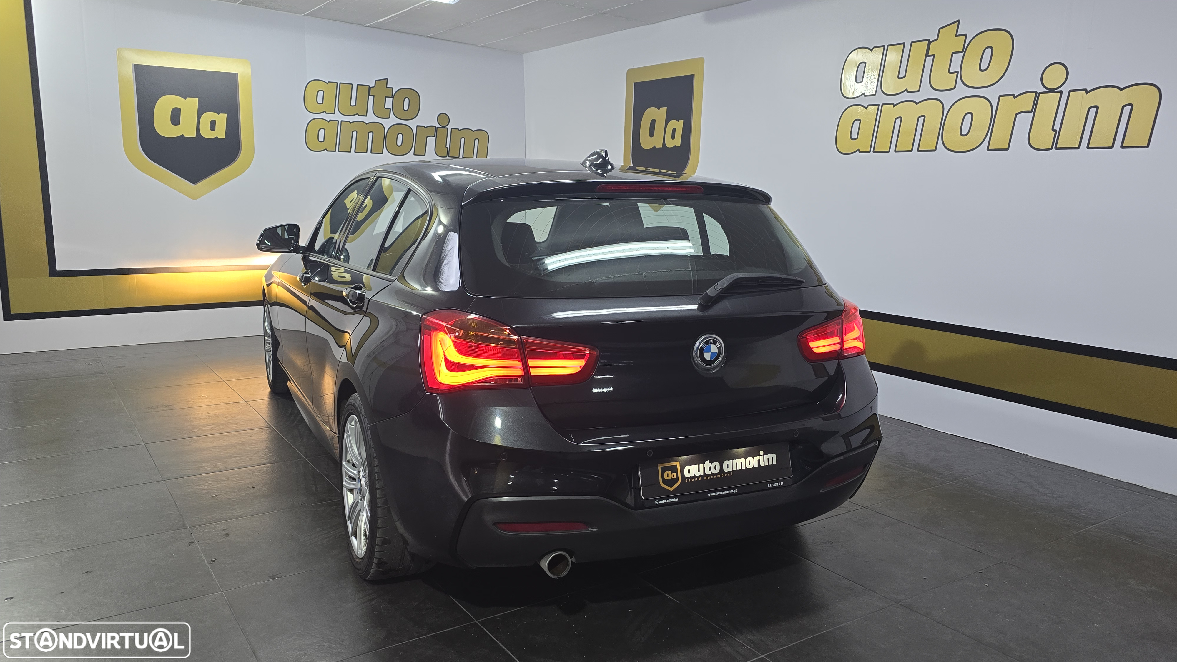BMW 116 d Pack M - 12