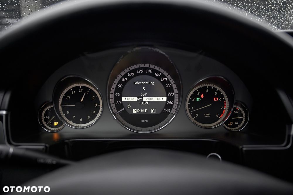 Mercedes-Benz Klasa E - 31