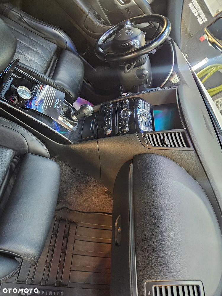 Infiniti QX70 3.0d S Premium - 18