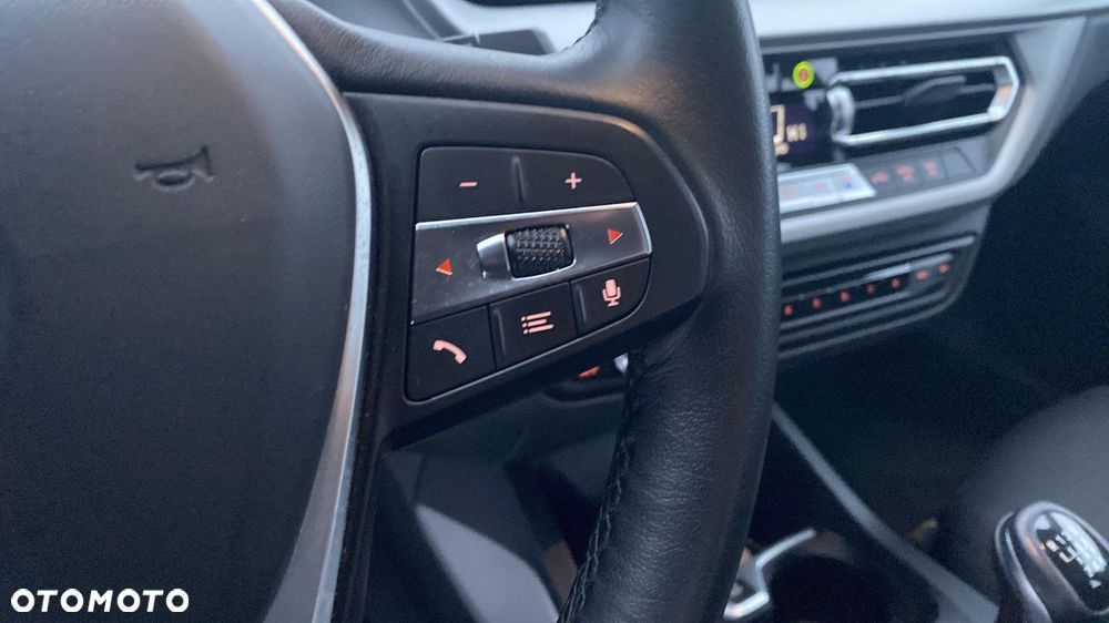 BMW Seria 1 118d - 21