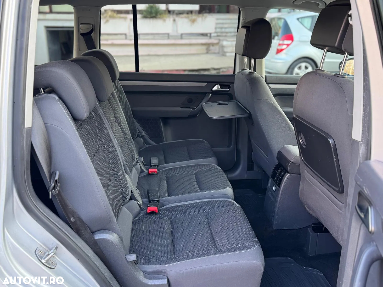 Volkswagen Touran 1.6 TDI BlueMotion Technology Comfortline - 15