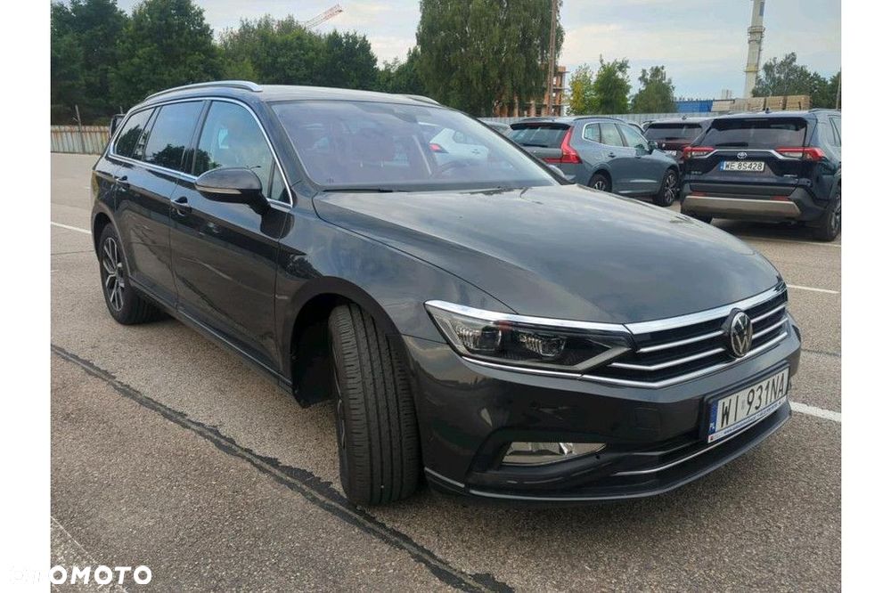 Volkswagen Passat Variant 2.0 TDI SCR Business DSG - 3