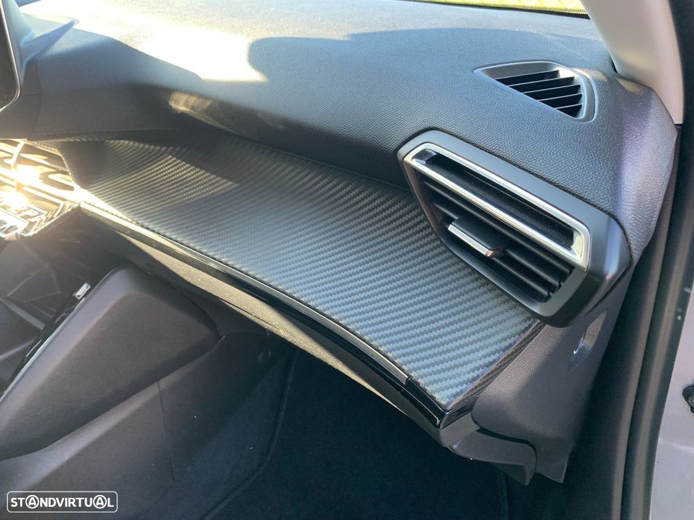 Peugeot 2008 1.2 PureTech Allure - 49