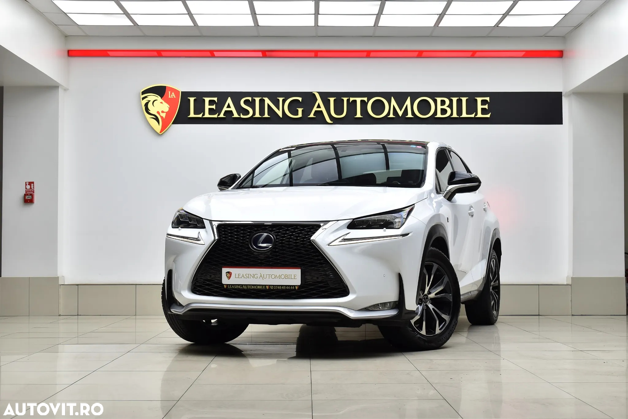 Lexus Seria NX 300h AWD F Sport - 2