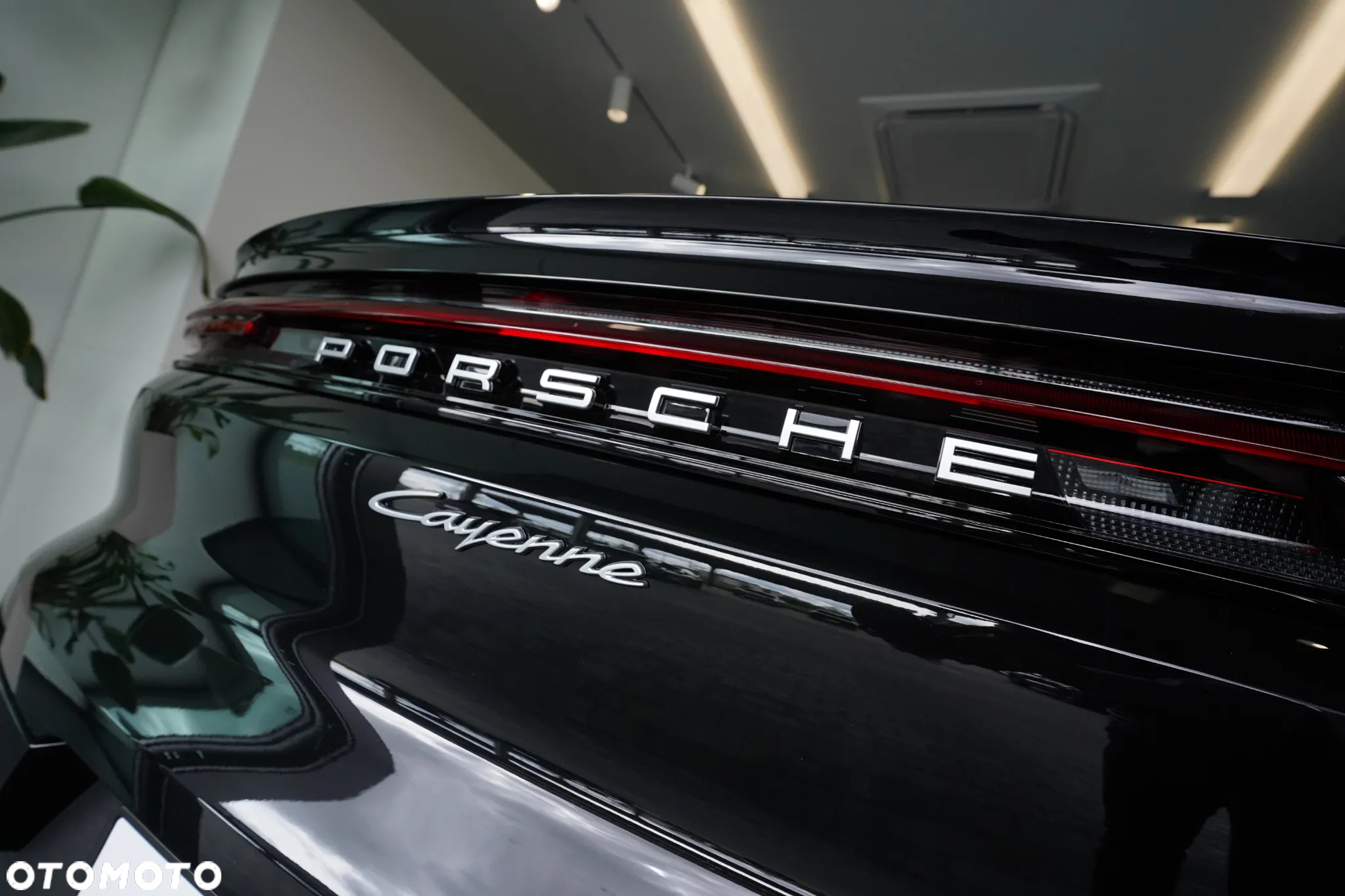 Porsche Cayenne Coupe E-Hybrid PHEV - 34